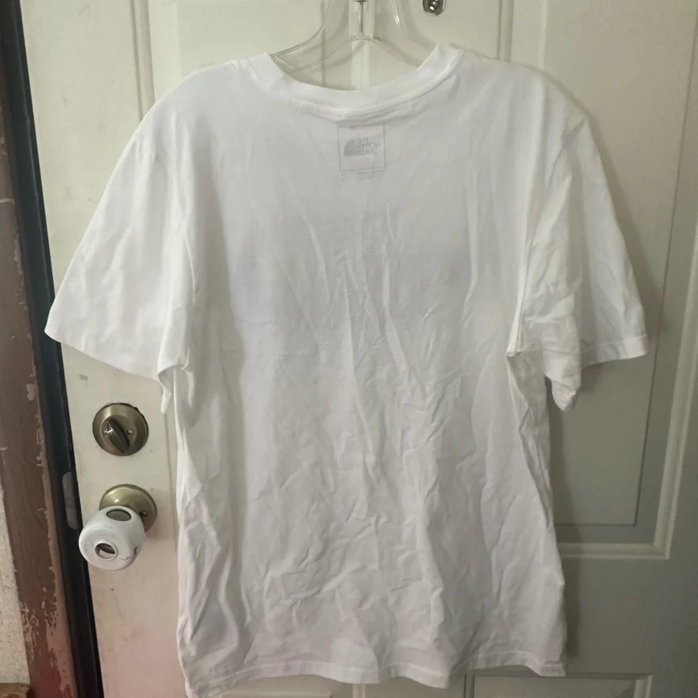 THE NORTH FACE MEN’S PRIDE LOGO TEE: WHITE: NWT: SZ M